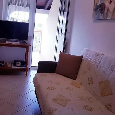 In With Two-bedrooms 3 Lopar