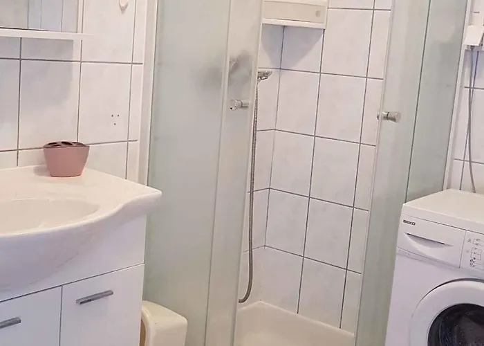 Apartament In With Two-bedrooms 3 Lopar